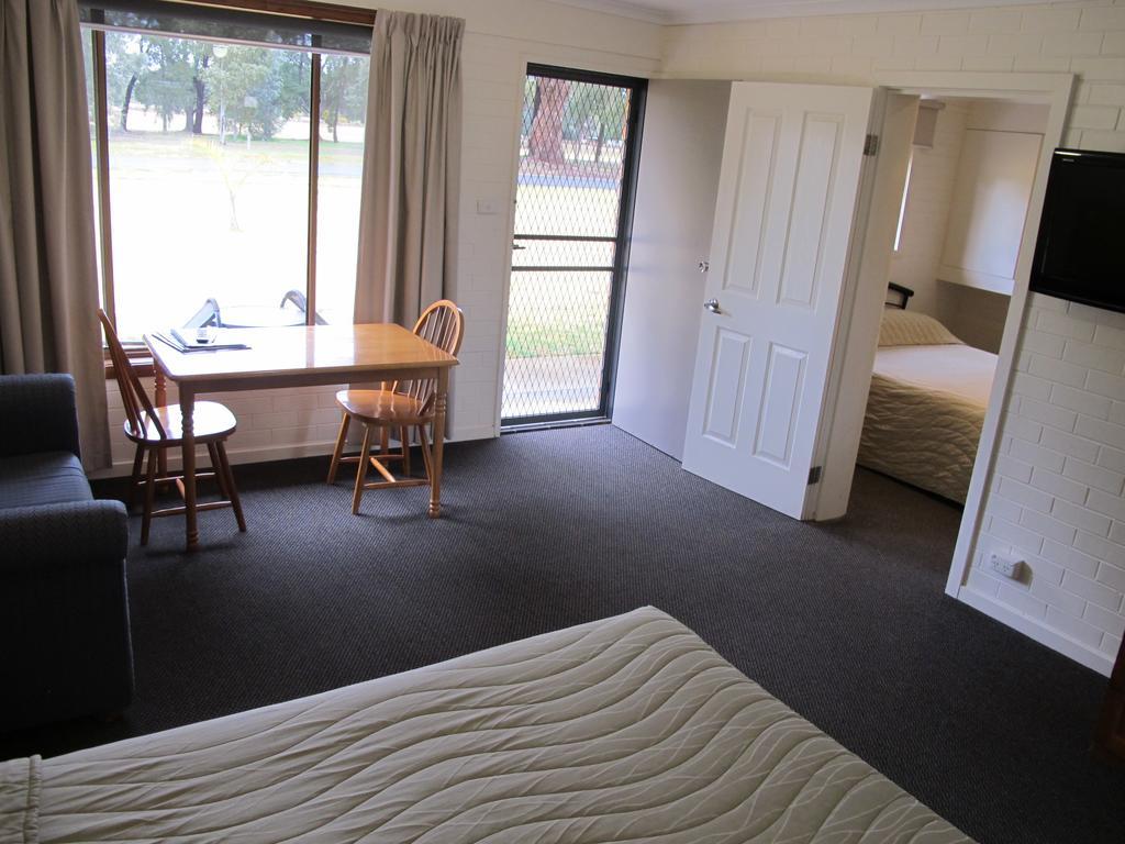 Golfers Lodge Motel Corowa Exterior foto